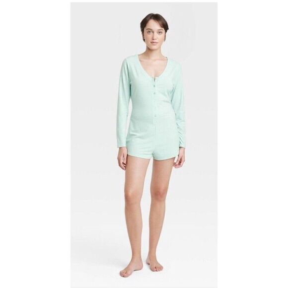 Colsie Glitter Romper Short Pajama Long Sleeve Mint Green Women’s L Metallic EUC - Picture 8 of 16
